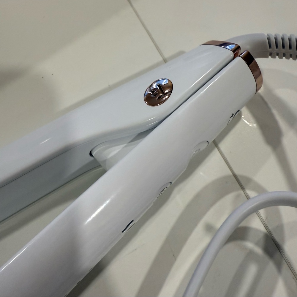 * NEW T3 Singlepass Stylemax 1” Flat Iron BX19 - Picture 7 of 7